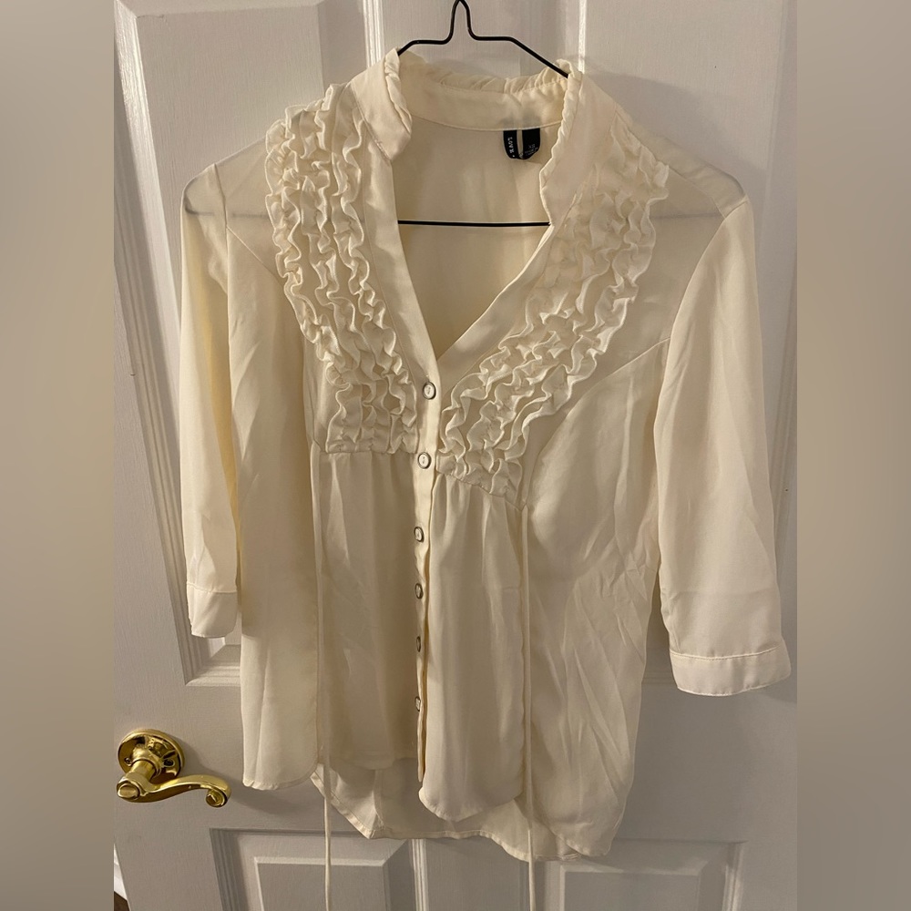 Cream colored blouse, size xs
